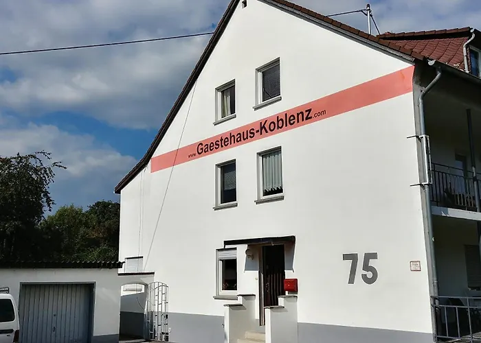 Gaestehaus - Dachgeschoss Апартаменты Кобленц